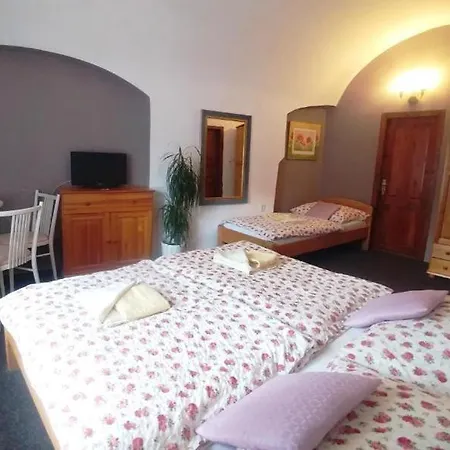Kajovska 64 Aparthotel *